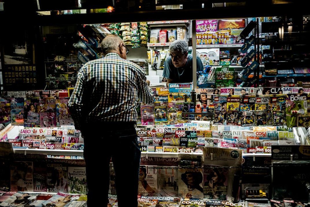 store detective watching shopper